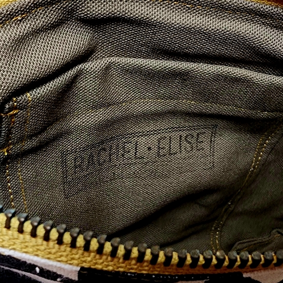 Rachel Elise crossbody bag with bootie design - Picture 3 of 6